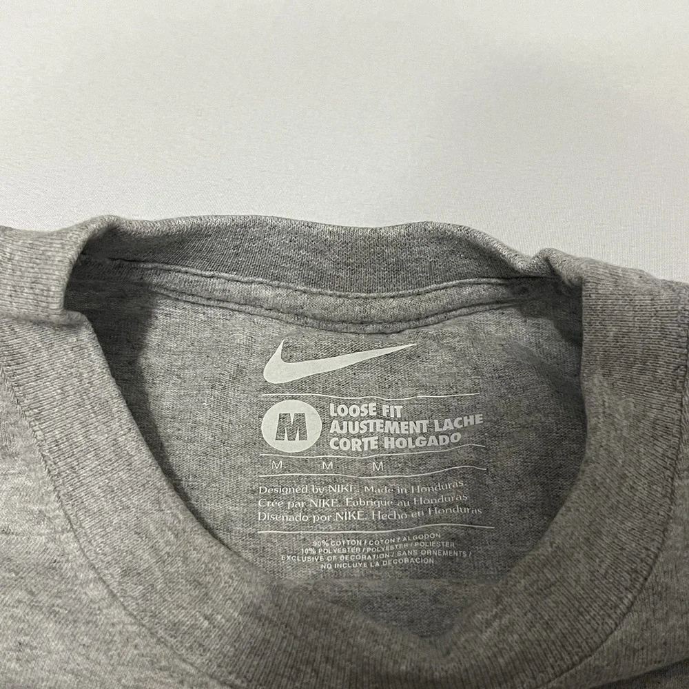 Nike South Carolina 2010 National Champs Mens M Gray Graphic Logo T-shirt NEW